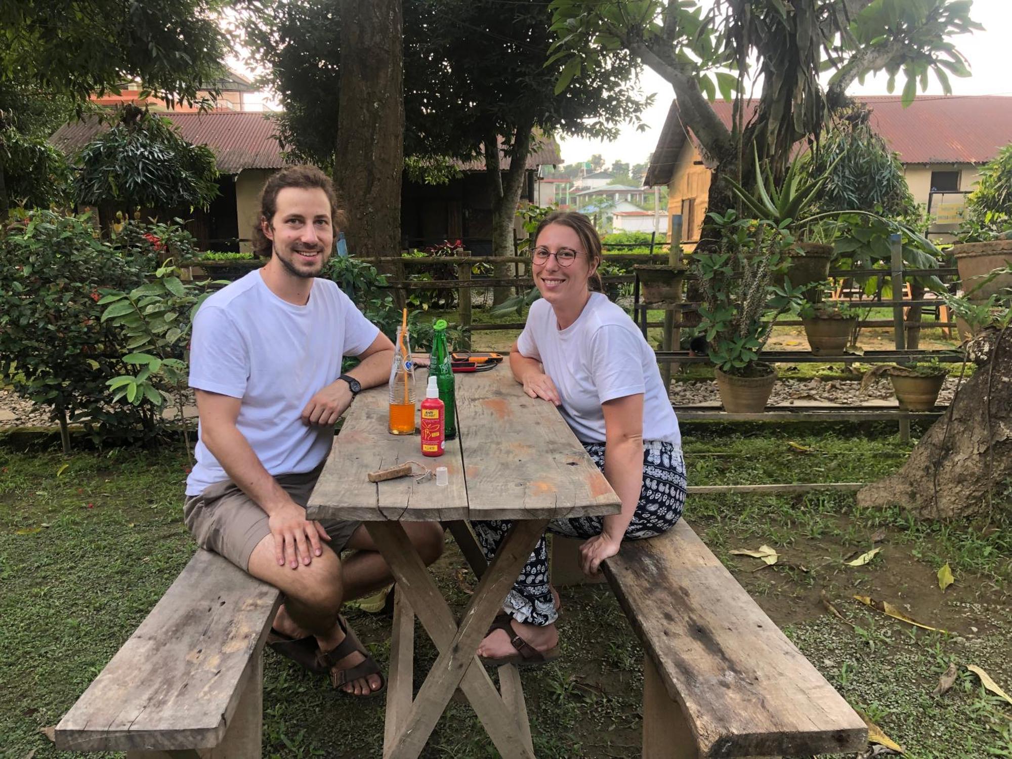 Hotel Tharu Garden And Beer Bar Chitwan Zewnętrze zdjęcie